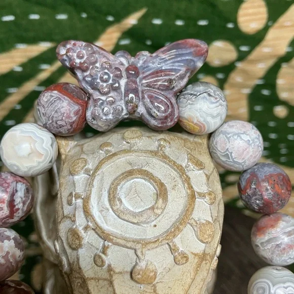 Mexican Crazy Lace 12mm with OJ Butterfly - Picture 1 of 4